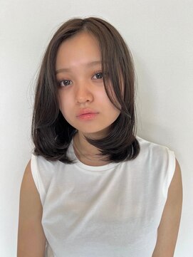 イル(iru) ロブ顔周りレイヤーカット