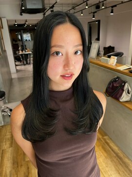 アカラ(acala) レイヤーカット【イルミナカラー/髪質改善/縮毛矯正】