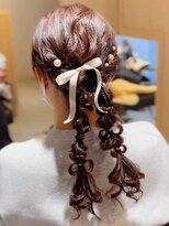 フォーエス(4S)&nbsp;編み下ろしツイン　～結婚式お呼ばれヘアアレンジ～