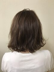 【 Share TOMO 】切りっぱなしショートバング