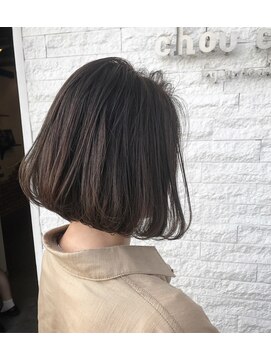 シュシュ(chou chou) 前下がりワンレンボブ