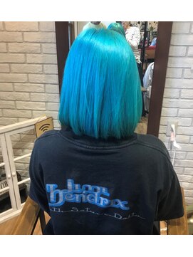 ヘアー アンド スパ ブレイス(Brace) ブルーブルーブルー