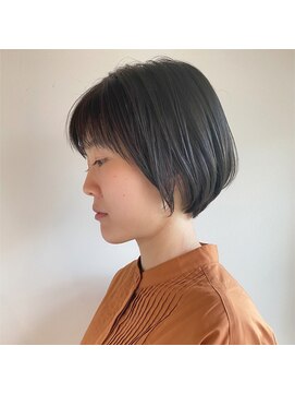 ツイギー 宮西店(TWiGGY) 女性らしさを感じさせるショートボブ