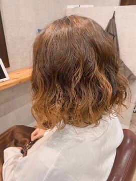 オーバーチュア(Overture) ゆるふわパーマ