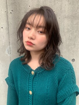 バズ(BUZZ) ウルフミディでパーマ風アレンジ★【さのあおい】