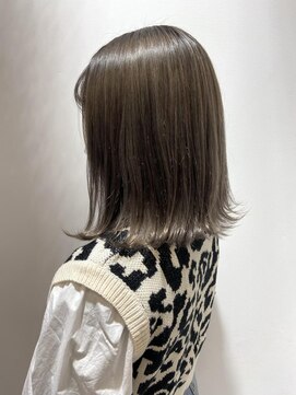 リア(Li'a by neolive) グレージュ