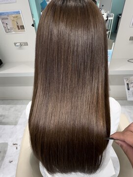 リーホリエ(Lee Horie) 美髪/髪質改善ストレート【池本】