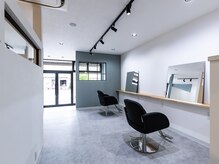 リムヘア(Rym hair)の雰囲気(清潔感のある店内でゆったりお過ごしください!)