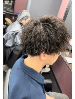 アイズ 渋沢(AIZU)&nbsp;メンズパーマツイストスパイラル波巻きパーマスパイラルパーマ