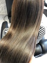 カミケンパセオ(kamiken.paseo)&nbsp;ナチュラル透明感さらツヤ髪質改善ストレート【カミケンパセオ】