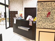 ピアレス イオンモール大阪ドームシティ店(PEERLESS)の雰囲気（イオンモール大阪ドームシティ4階、入りやすい店内入口☆）