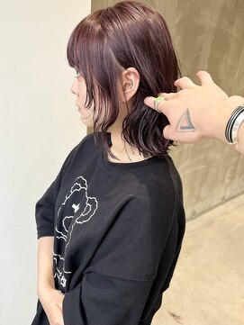 イル(ill) ウルフ ピンク バイレット ブリーチ