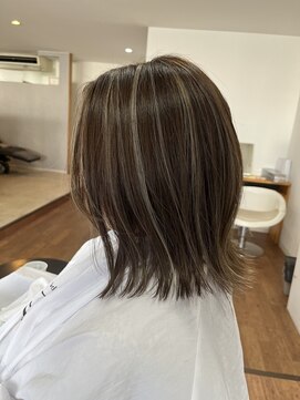 エヌ(N) 大人外ハネボブ