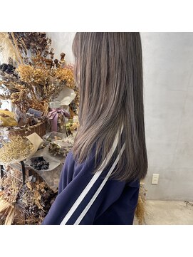 ミント(mint) スモーキーなアッシュグレージュ！ハイトーン◎