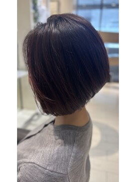 クラメール 黒崎コムシティ店(Kraemer) ひし形シルエットで、後ろ姿まで美しく。マイナス5歳見え♪