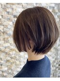 ショートボブ