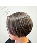CoCoオリジナル白髪ぼかしハイライト・ボブスタイル