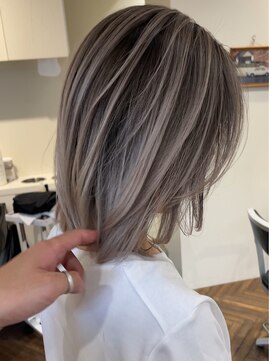 ハーパーズ 渋谷(harpers) グレージュバレイヤージュミディアムレイヤーカット