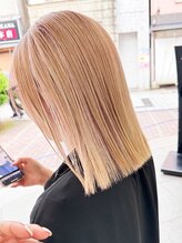 初カラー・初ブリーチの不安にも寄り添い、わかりやすく丁寧にご案内いたします