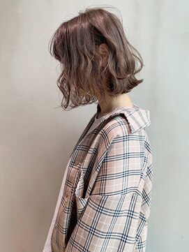 アイティー バイ アルバム 中野店(IT by ALBUM) ミルクティーグレージュ_耳かけウェーブパーマ_ba276962