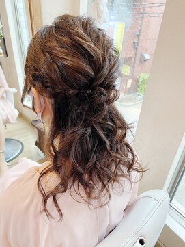 ロカット サロン(Roquat Salon) ハーフミディアムアレンジ【立川南/立川/八王子/ヘアセット】