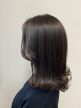 ガレリア エレガンテ 桑名店(GALLARIA Elegante) 外ハネワンカールロブ