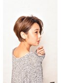 耳かけショートボブ