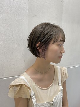 ワイ(wai) インナーカラーボブ