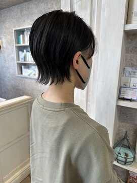 キャアリー(Caary) 福山caaryスキンフェード刈り上げ女子レイヤースタイル30代