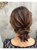 ビスポーク(BESPOKE)&nbsp;20代30代40代◎結婚式こなれ大人まとめ髪シニヨン