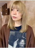 【あきら】ブロンドベージュ/顔まわりレイヤースタイル