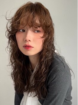 アルテペロ(arte pelo)の写真/【栄/矢場町】全国でパーマ講師をするスタイリスト在籍。ブリーチ毛でも対応できるプロの技術をご提供。