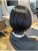 暗髪ツヤショート×レイヤーカット