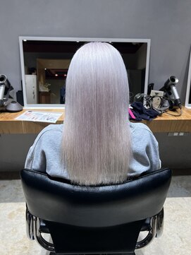 ナチュラル ヘアーデザイニング(Natural hair designing) ホワイトカラー　透明感ダブルカラー　髪質改善　ハイトーン