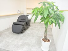 リル 亀有(Rire)の雰囲気（フルフラットのシャンプー台で贅沢リラックス空間）