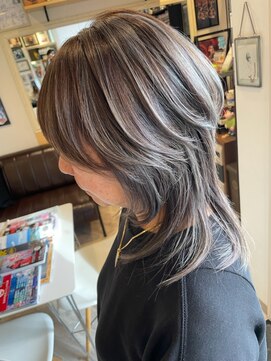 動きのあるホワイトカラー★