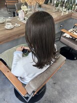 ティティ(TiTi)&nbsp;アッシュグレージュカラー[TiTi_福田りの]