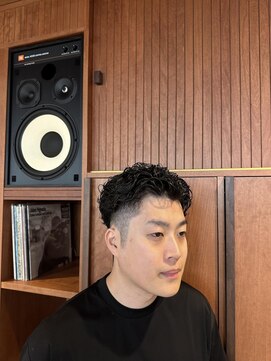 アーカイブトウキョウバーバーショップ 東京駅グランスタ八重洲店(Archive Tokyo) 東京駅/八重洲/理容室/メンズサロン/パーマスタイル