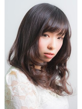クラウンズヘア 暗髪ミディアム