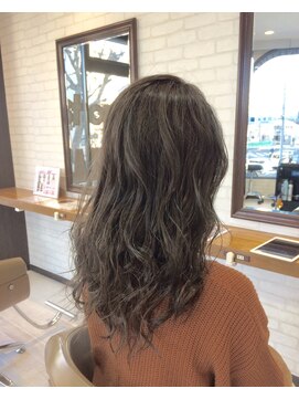 ストップレディー(stop lady) イルミナグレイッシュカラー