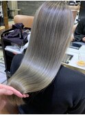 ロング髪質改善イルミナカラーストレート艶髪ハイトーンカラー