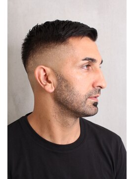 アンダーバーホワイトモデ 河内長野(_WHITE mode) ☆王道スキンフェード　河内長野×千代田