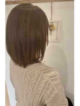 ラナニ(Lanani) 艶感ストレート