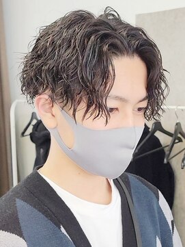 フィフス 原宿(fifth) ツイストスパイラルパーマ刈り上げセンターパート韓国マッシュ