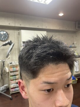 アップ(UP) フェードカット