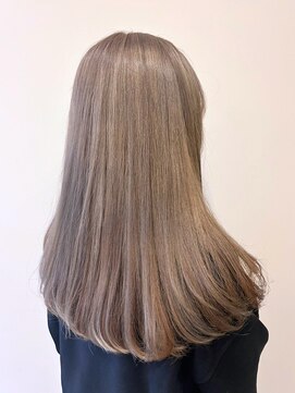 バブルス 上福岡店(BUBBLES) ダブルカラーで作るグレージュ