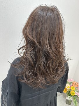 リズ 星ヶ丘(riz) 韓国風パーマ