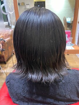 ヘアサロン アティリー(Hair Salon Attirer) 西梅田/ボブ/グレーベージュ/白髪ぼかし/ハイライト/ベージュ