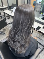 パヌポン(PANUPON)&nbsp;シアーラベンダーグレーハイライトバレイヤージュケアブリーチ