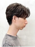 調布フェザーショートシャドウパーマセンターパートウルフゆるめ
